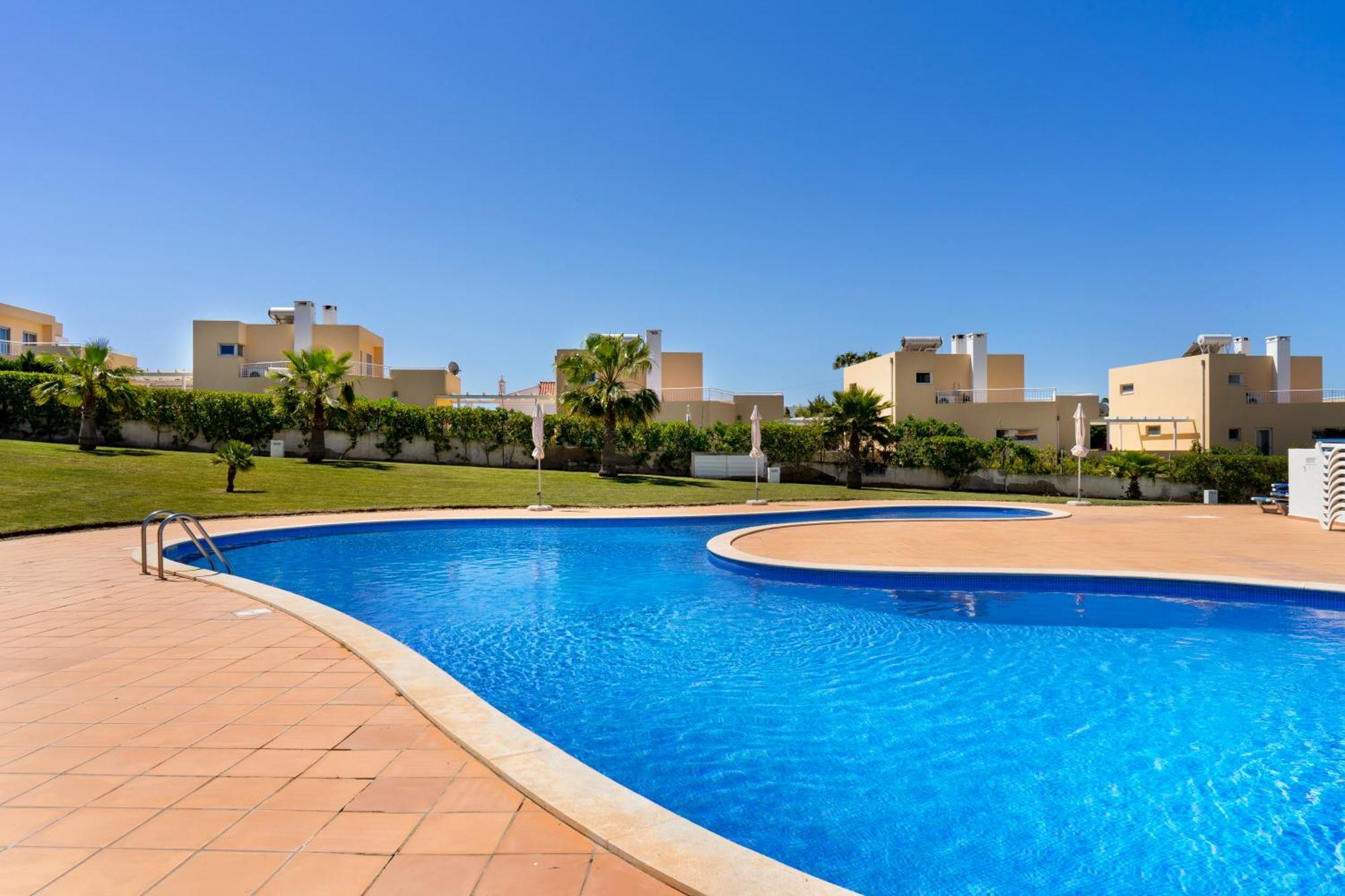 Apartamento No Condominio Baia Village Com Piscina Albufeira Exteriör bild